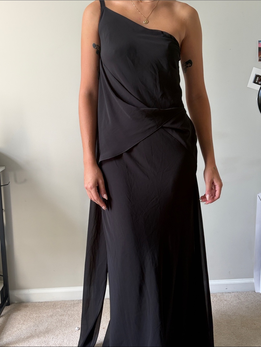 Elegant One-Shoulder Black Evening Dress